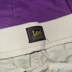 Lee Cream Capri Pants Size 18 In Good Condition